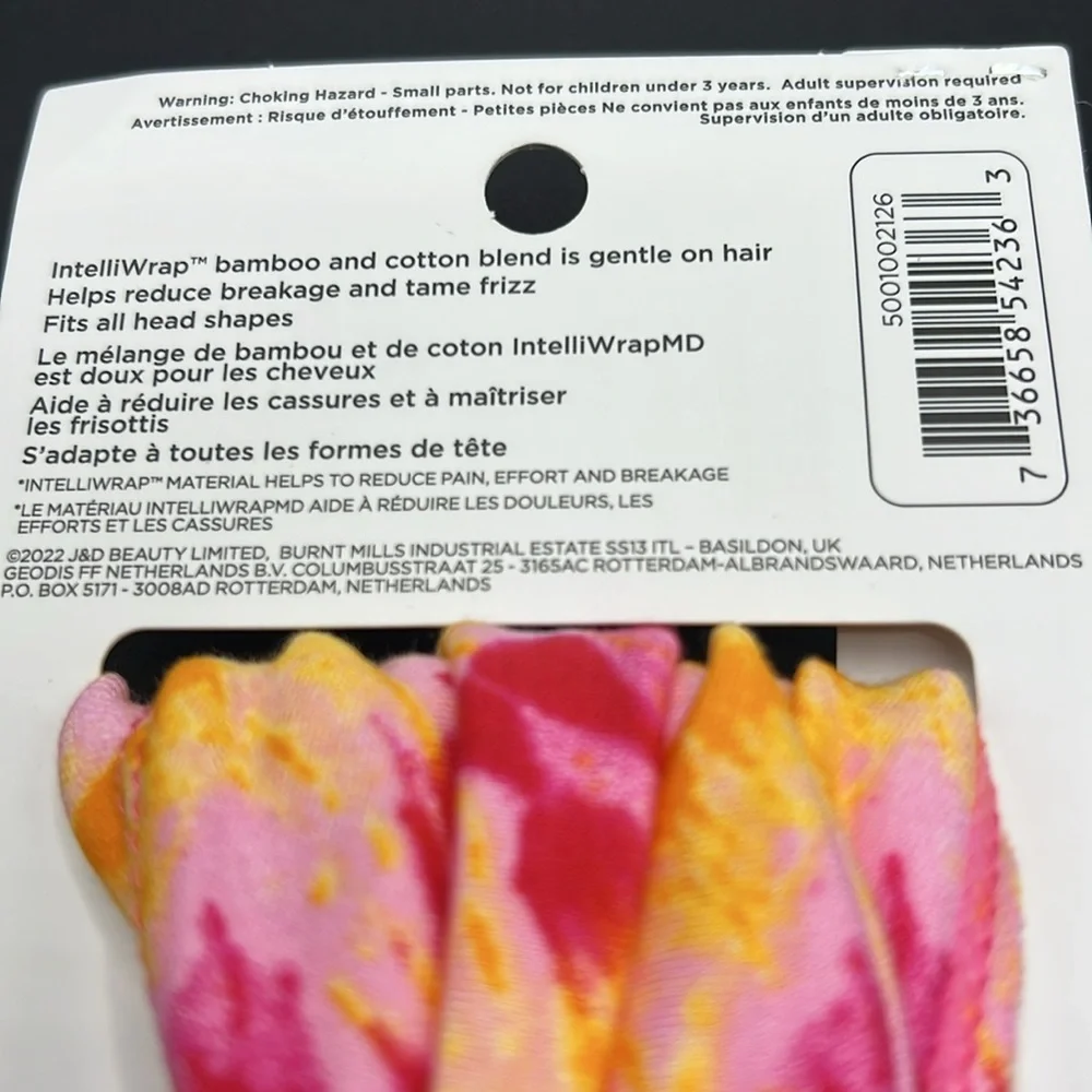 Wet brush IntelliWrap headband, made from bamboo and cotton. Gentle on hair.